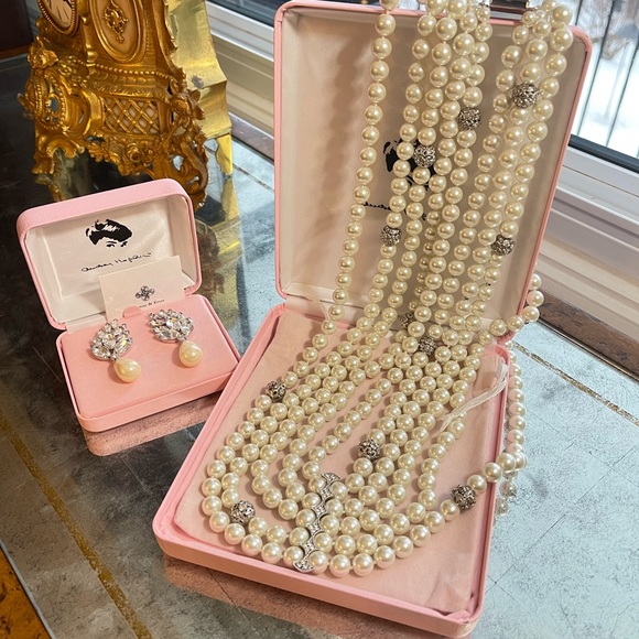 Audrey Hepburn Camrose & Kross Rhinestone Pearl Necklace W/ Teardrop Earring - Picture 6 of 8